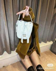 Picture of Miu Miu Handbags _SKUfw184960640fw